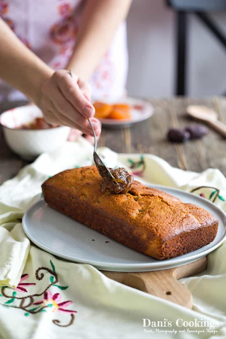 Dried Apricot Almond Cake - Veggie Desserts