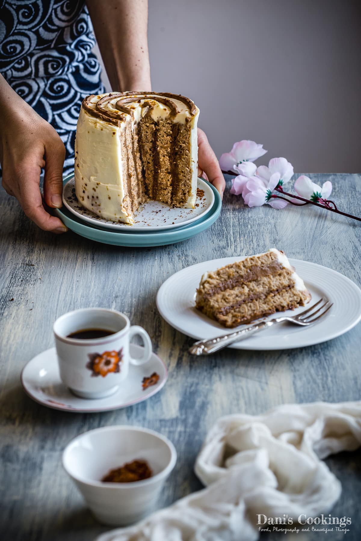 American Cake Decorating on Instagram: “NEW gold vertical texture was so  fun to create! Featured all … | Cake design inspiration, Tiered wedding cake,  Handmade gold