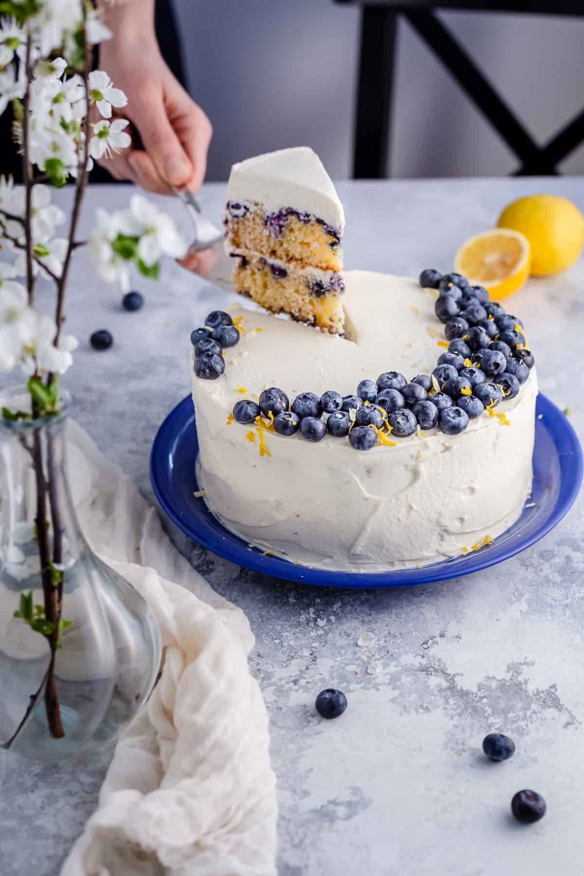 Fresh Berry Cake - Supergolden Bakes
